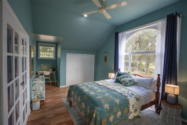 Lux & Tranquil Country Gem on 3.5 acres (1/05/2024 - Credits: submitted by: Matthew  Barnett)