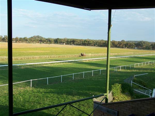 Coonabarabran Jockey Club (27/02/2013 1:36:50 PM)