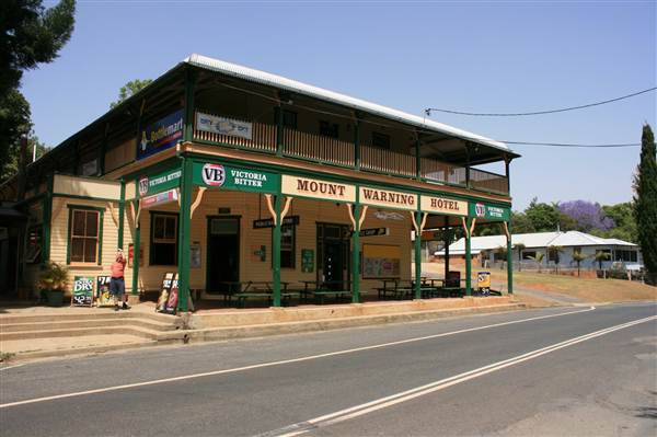 Mount Warning Hotel (28/02/2013 4:15:27 PM)