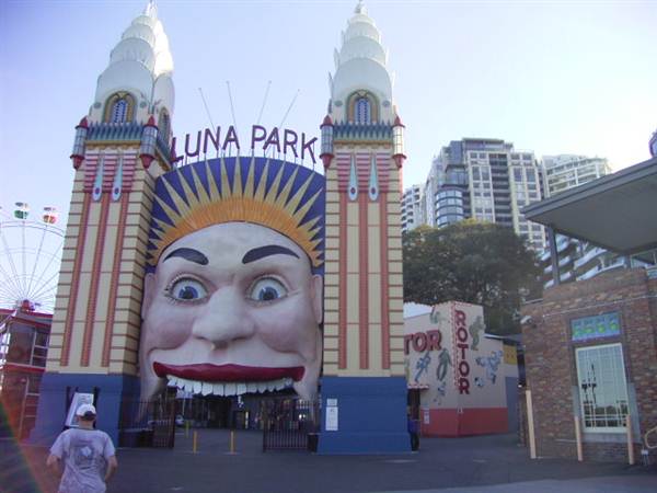 Luna Park (1/03/2013 10:45:06 AM)
