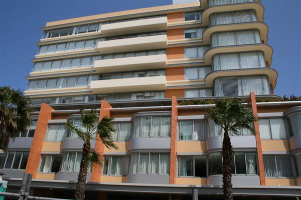 BONDI BEACH BUILDINGS (1/03/2013 11:03:16 AM)