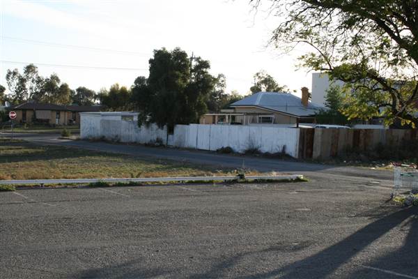 Broken Hill - Houses (1/03/2013 6:50:56 PM)