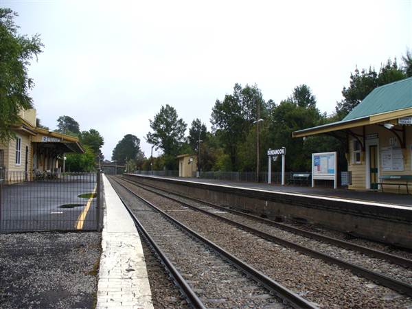Bundanoon Railway Station (2/03/2013 8:28:30 PM)