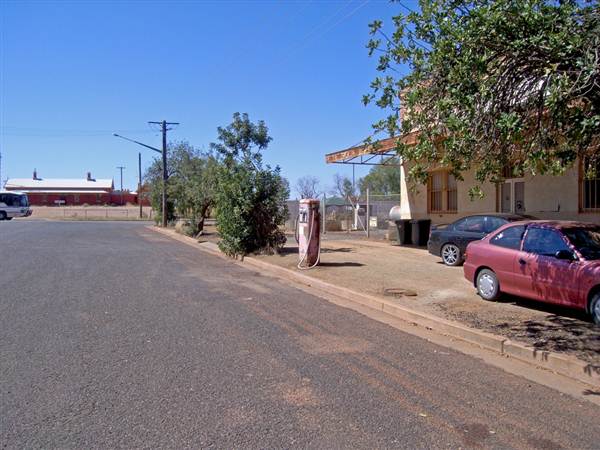 Cobar (4/03/2013 9:34:08 AM)