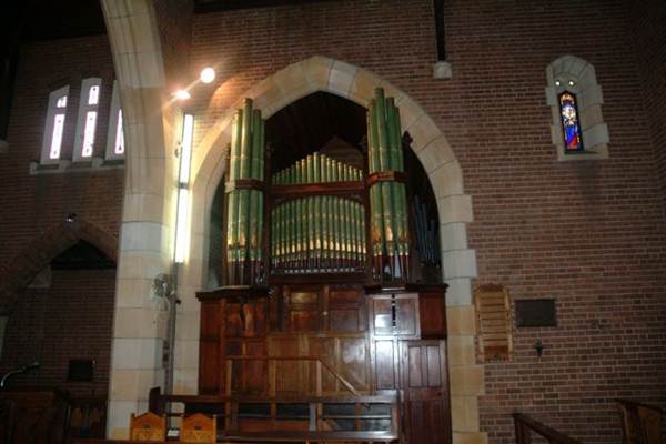 Holy Trinity Church (5/03/2013 2:20:30 PM)