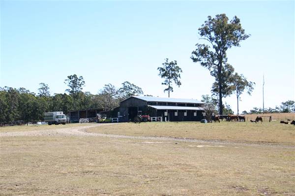 John Scott Kundabung Rodeo Grounds / Stables (6/03/2013 11:29:42 AM)