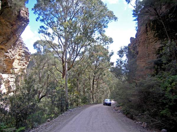 Lithgow Cliffs (7/03/2013 9:39:40 AM)