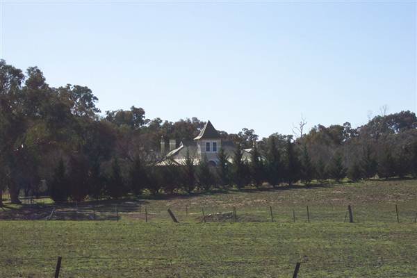Molong (8/03/2013 12:13:06 AM)