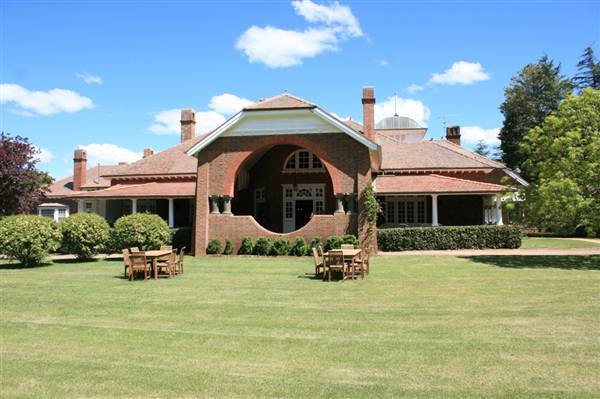 Petersons Armidale Winery & Guesthouse (9/03/2013 1:09:24 AM)