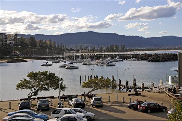Wollongong (10/03/2013 12:48:39 PM)