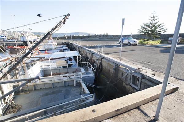Wollongong Harbour (10/03/2013 12:51:59 PM)