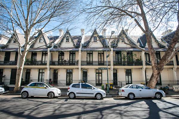 Period Buildings in Potts Point (10/03/2013 2:51:10 PM)