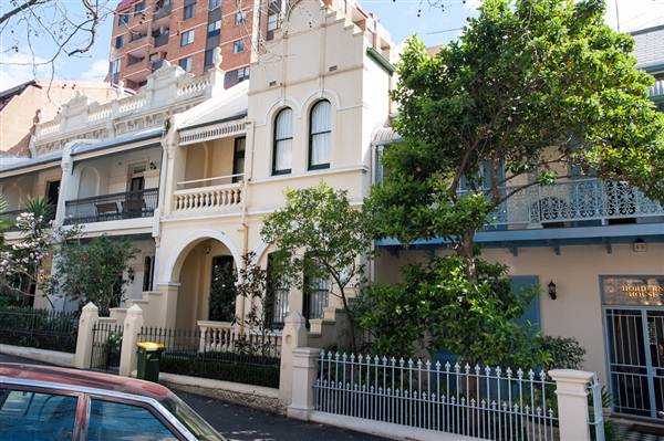 Period Buildings in Potts Point (10/03/2013 2:51:48 PM)