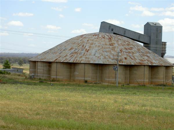 Wheat Silo (10/03/2013 10:57:29 PM)