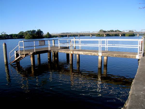 Taree (11/03/2013 5:54:56 AM)