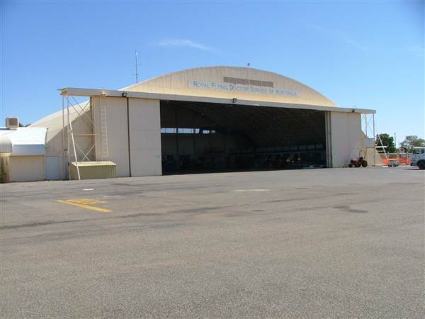 The Clive Bishop Medical Centre, Royal Flying Doctor Service - Broken Hill Airport (6/11/2006)
