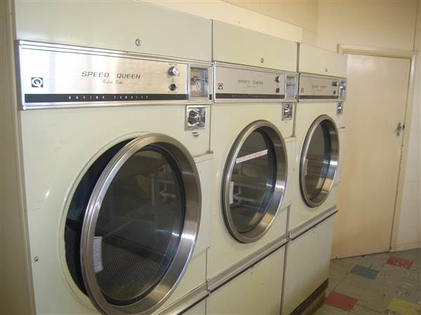 Wilson's Dry Cleaners (1/01/2009 - Credits: FBH)