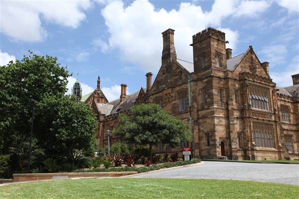 The Quadrangle Building - Sydney University (26/11/2013)