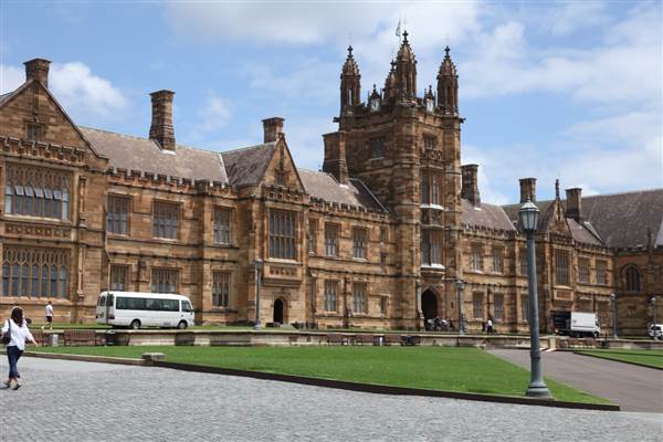 The Quadrangle Building - Sydney University (26/11/2013)