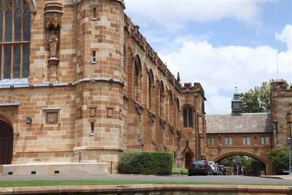 The Quadrangle Building - Sydney University (26/11/2013)