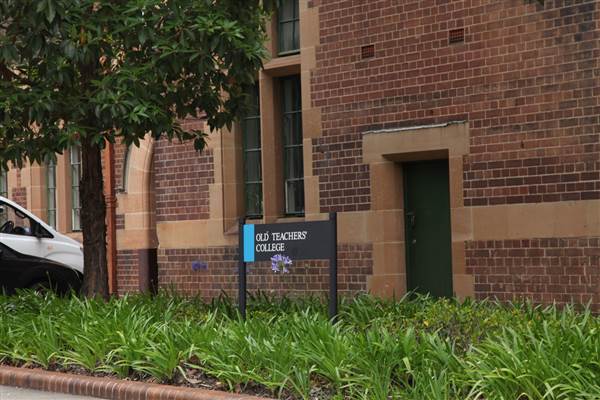 Old Teacher's College - The University of Sydney (27/11/2013)