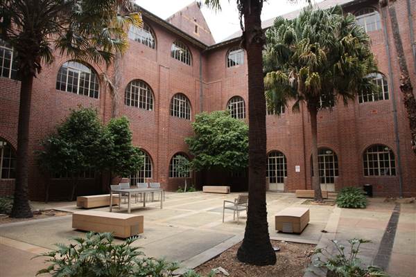 Old Teacher's College - The University of Sydney (27/11/2013)