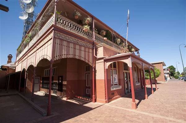 Bourke (11/12/2013)