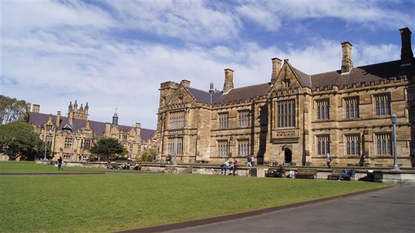 The Quadrangle Building - Sydney University (17/08/2015)