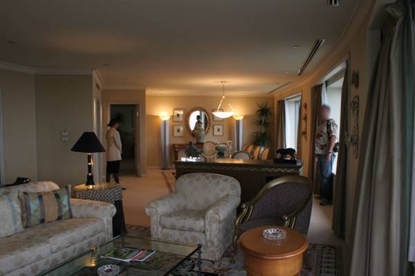 Shangri-La Hotel - Room 3511 (16/12/2006 - Credits: Lisa Scope)