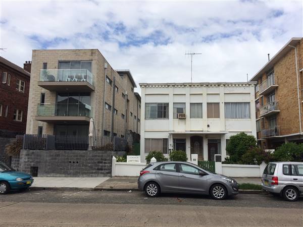Curlewis Street (26/11/2015 - Credits: Shannon Wheeler)