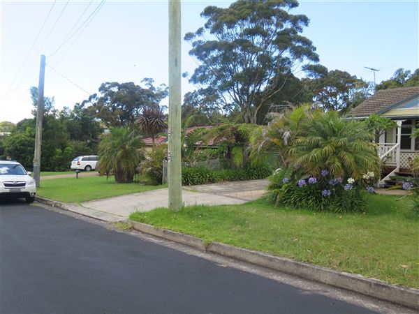 Helensburgh neighbourhood - cul-de-sac 3 (8/12/2015 - Credits: Peter Hicks)