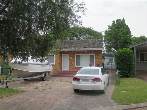 North Narrabeen neighbourhood (9/12/2015 - Credits: Peter Hicks)