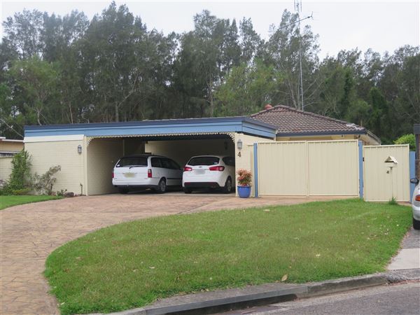 Mona Vale Neighborhood (8/12/2015 - Credits: Peter Hicks)