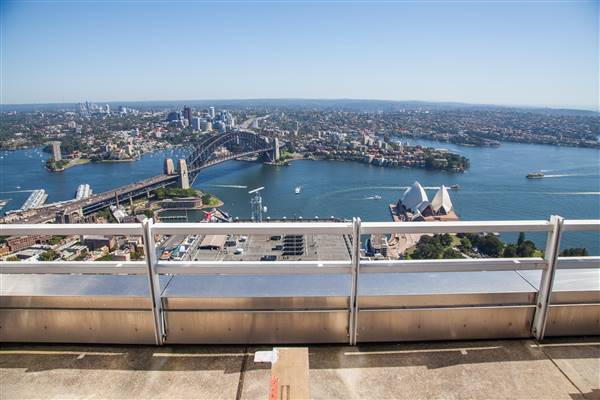 Governor Phillip Tower and Governor Macquarie Tower (3/03/2016)