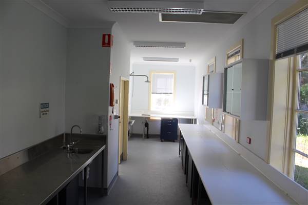 Former Aquatic Laboratories & Offices - Hungry Point Reserve (14/07/2017 - Credits: Jeremy Peek)