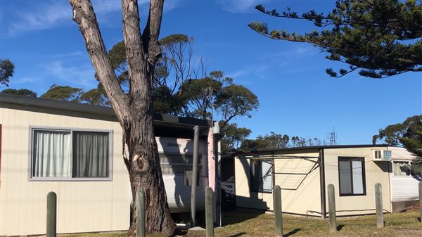 Mobile Homes / Trailer Parks / Caravan Parks - Cudmirrah (9/07/2020 - Credits: Shannon Wheeler)
