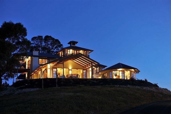 Private House - Byron Breeze (12/12/2020 - Credits: Debra Conomy)
