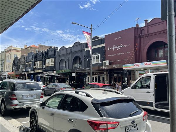 Coogee - Coogee Bay Rd - Coogee Bay Road (8/03/2021 - Credits: Cheryl Conway)