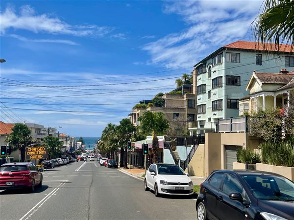 Coogee - Coogee Bay Rd - Coogee Bay Road (8/03/2021 - Credits: Cheryl Conway)