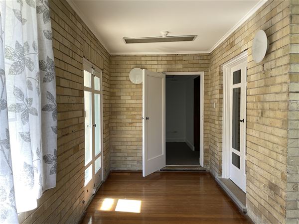 Gap Bluff Former Officers Mess Watsons Bay NPWS (1/10/2021 - Credits: Screen NSW Mechele Axford)