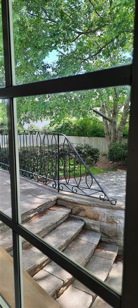 Private House - "Skyfall" (31/10/2021 - Credits: Julie Hetherington)