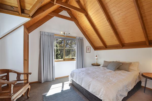 Private House - Govetts Leap Lodge (1/03/2023 - Credits: Philip Nevill)