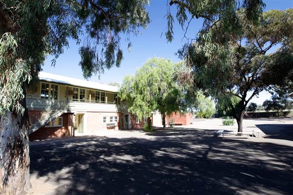 Alma Public School (25/02/2013 9:41:54 PM)