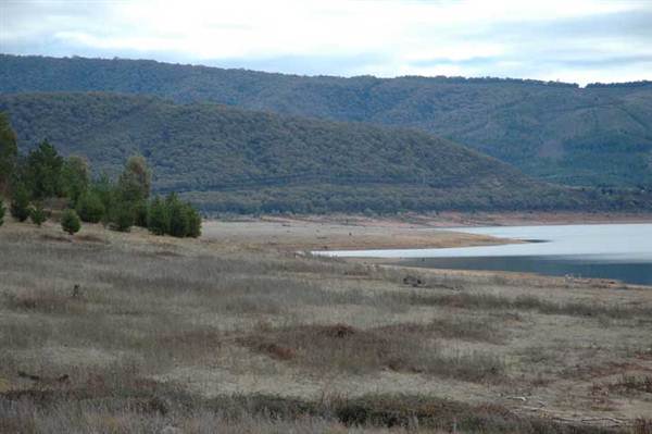 Blowering Dam & Reservoir (26/02/2013 3:19:22 PM)