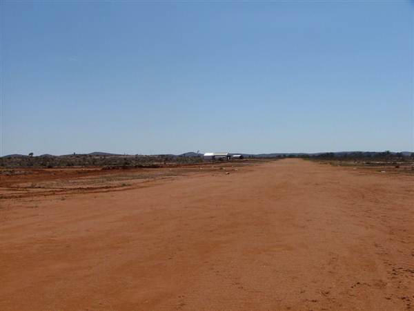 Broken Hill Airstrip (26/02/2013 10:18:17 PM)