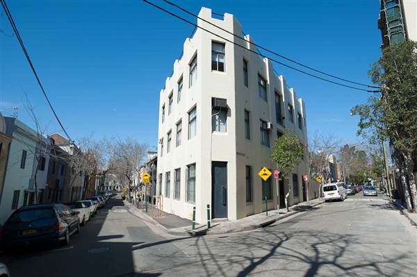 DARLINGHURST - PERIOD (27/02/2013 3:19:30 PM)