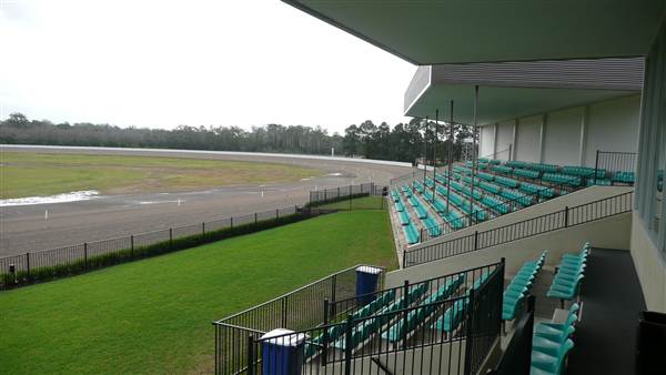 Menangle Park Paceway (28/02/2013 3:31:22 PM)