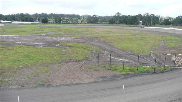 Menangle Park Paceway (28/02/2013 3:40:50 PM)