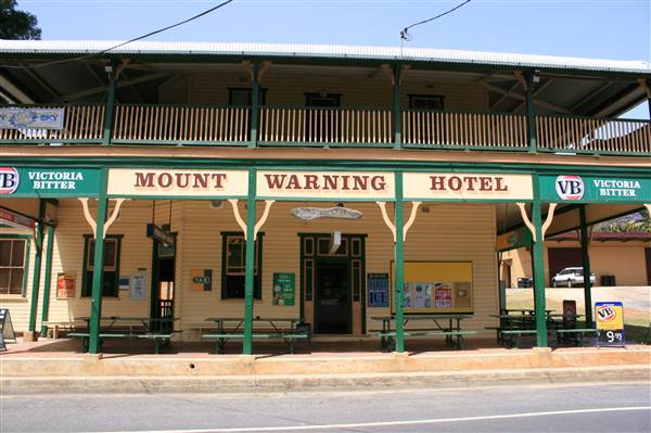 Mount Warning Hotel (28/02/2013 4:15:35 PM)