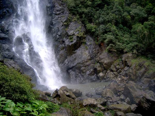 Ellenborough Falls (28/02/2013 4:35:18 PM)